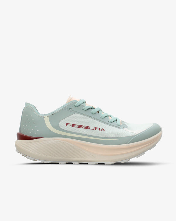 Fessura Nylon upper with rubber tape reinforcement; SFT Supercritical Foam Technology midsole; GRIP+ rubber tread trail sneaker in mint
