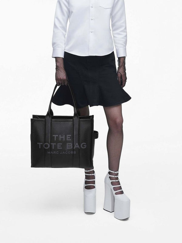 Marc Jacobs 100% Cow Leather tote bag in black