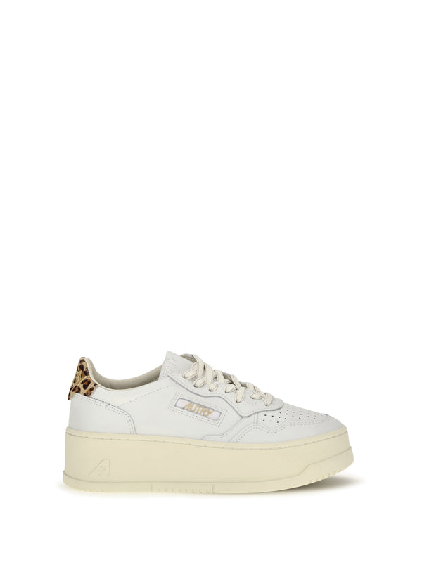 Autry UPPER: 100% CALF LEATHER BOS TAURUS; SOLE: 100% RUBBER sneaker in white