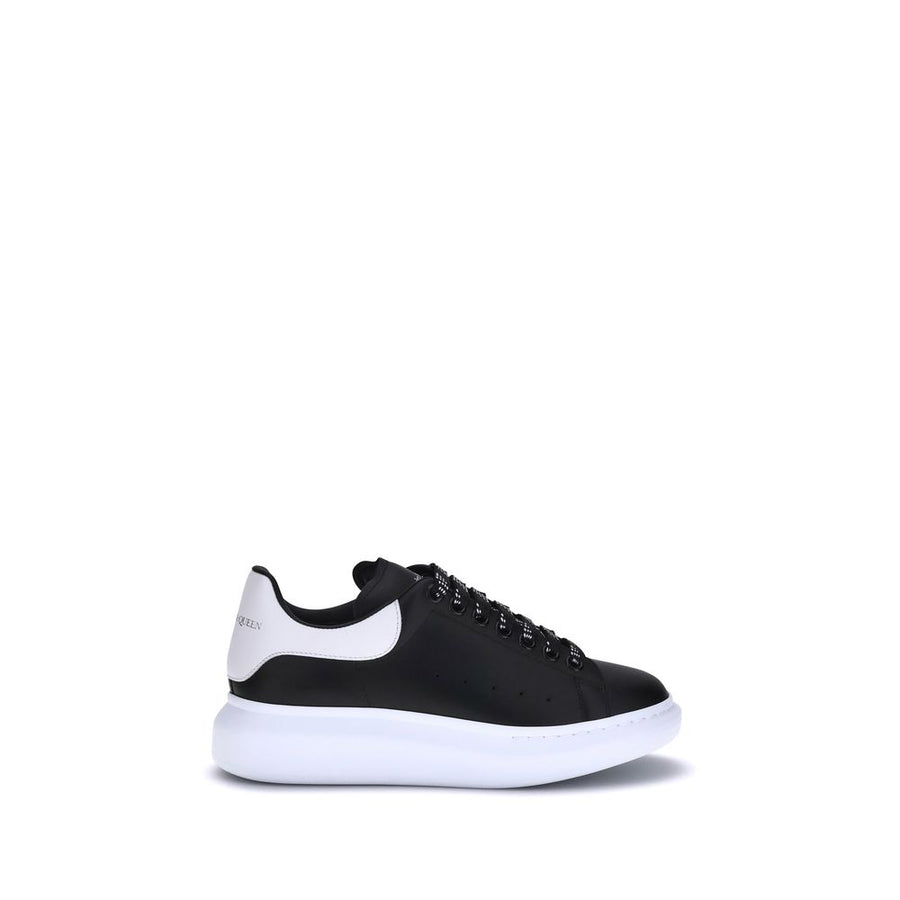 Alexander McQueen Upper: 100% Calf Leather Bos Taurus; Sole: 100% Rubber sneaker in black