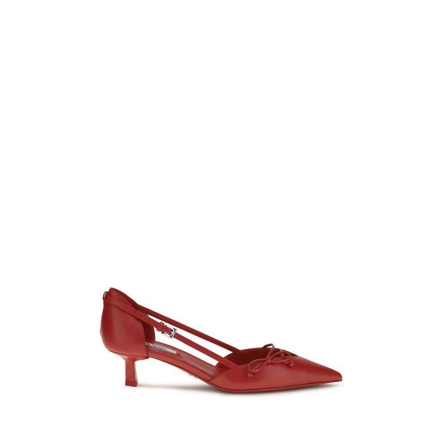 Prada 100% Goatskin pump in red