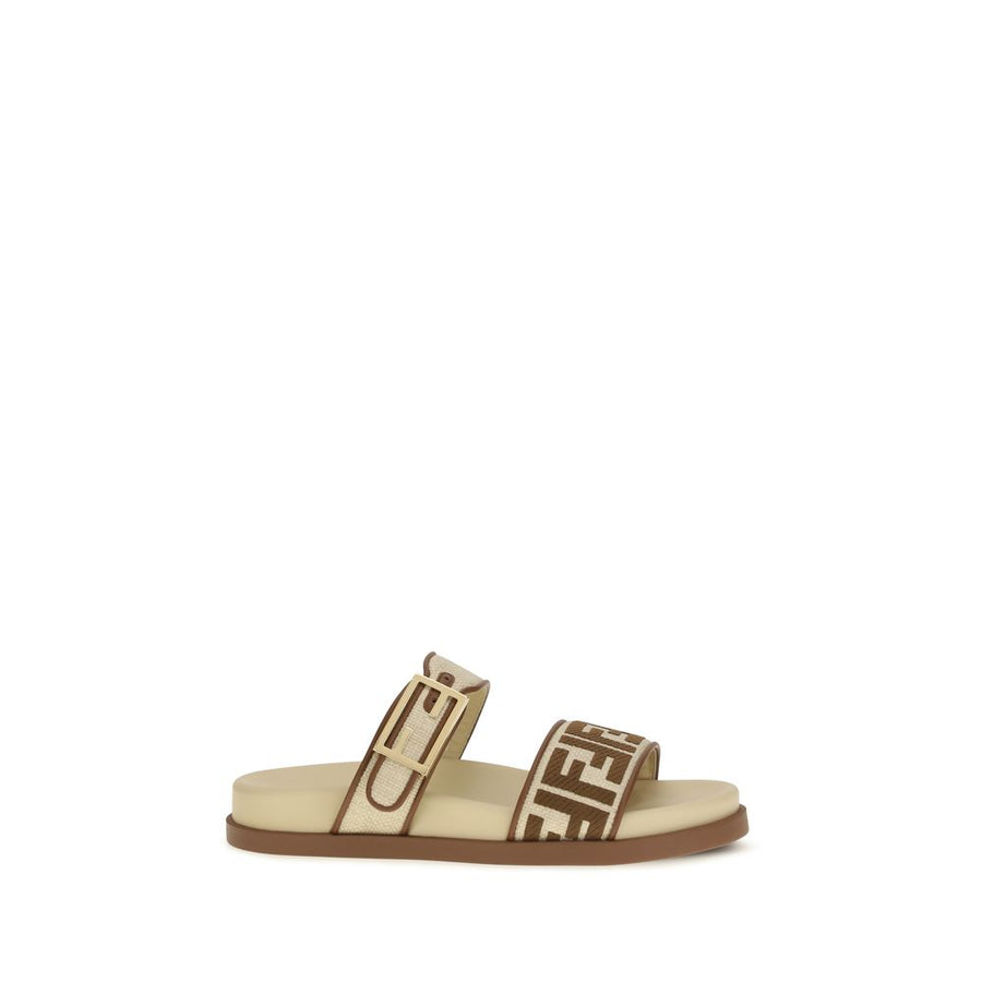 Fendi UPPER 80% Raffia 20% Calf Leather Bos Taurus SOLE 100% Rubber sandals in brown