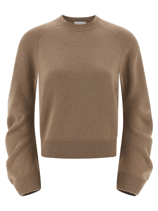Nude sweater in camel