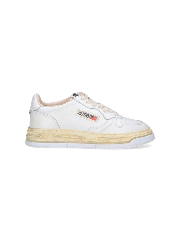 Autry Upper: 100% Cow Leather sneaker in white