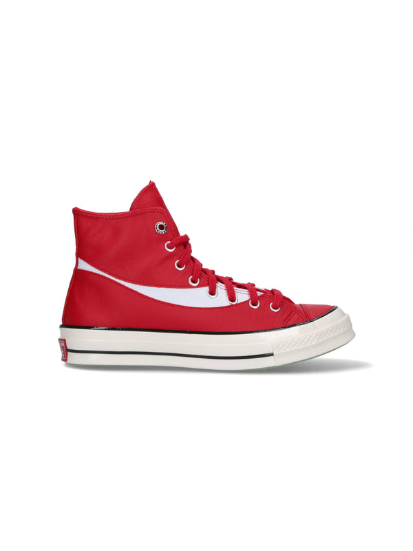 Converse Canvas sneaker in red