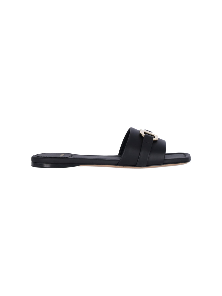 Ferragamo Upper: 100% Calf Leather sandals in black