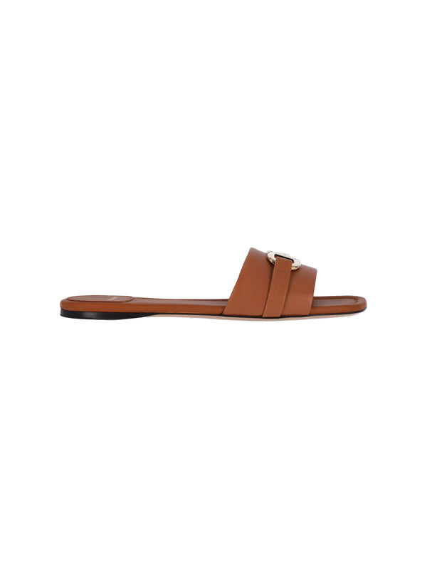 Ferragamo Upper: 100% Calf Leather sandals in brown