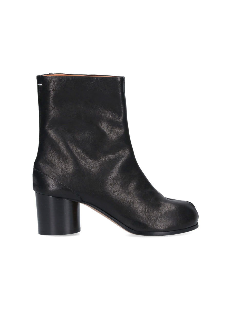 Maison Margiela Upper: 100% Sheep Leather boot in black