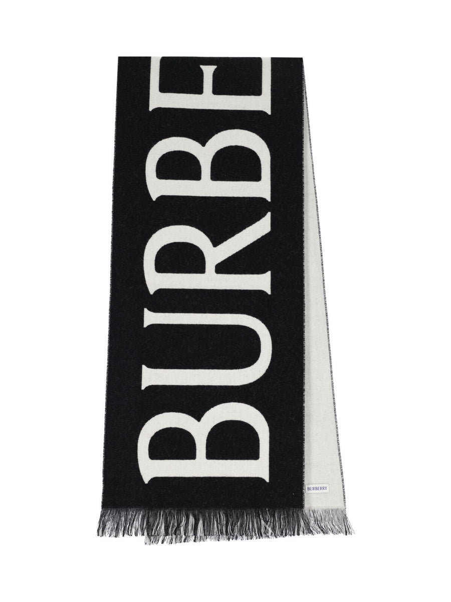 Burberry 100% wool scarf in black