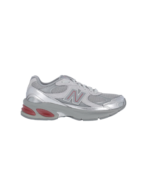 New Balance 100% Leather sneaker in silver