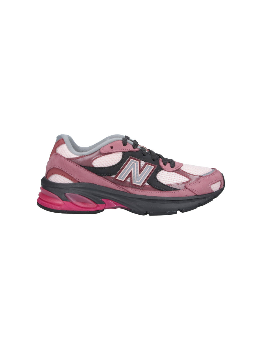 New Balance Leather sneakers in pink