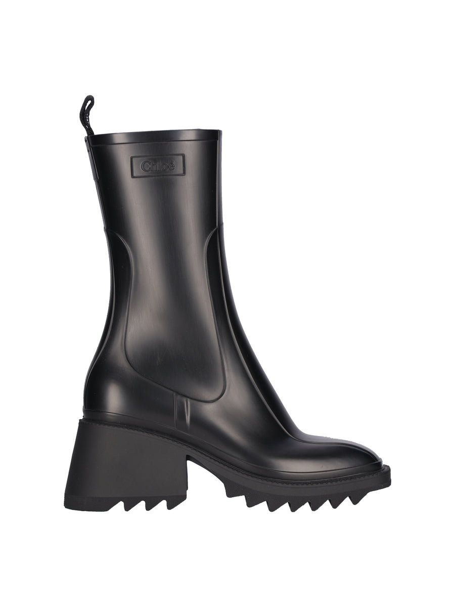 Chloè Upper: 100% TPU boot in black