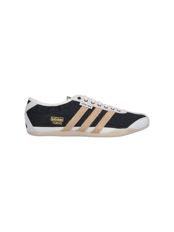Adidas 100% Leather sneaker in black