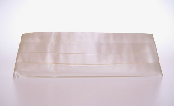 Dolce & Gabbana 100% Silk cummerbund in white