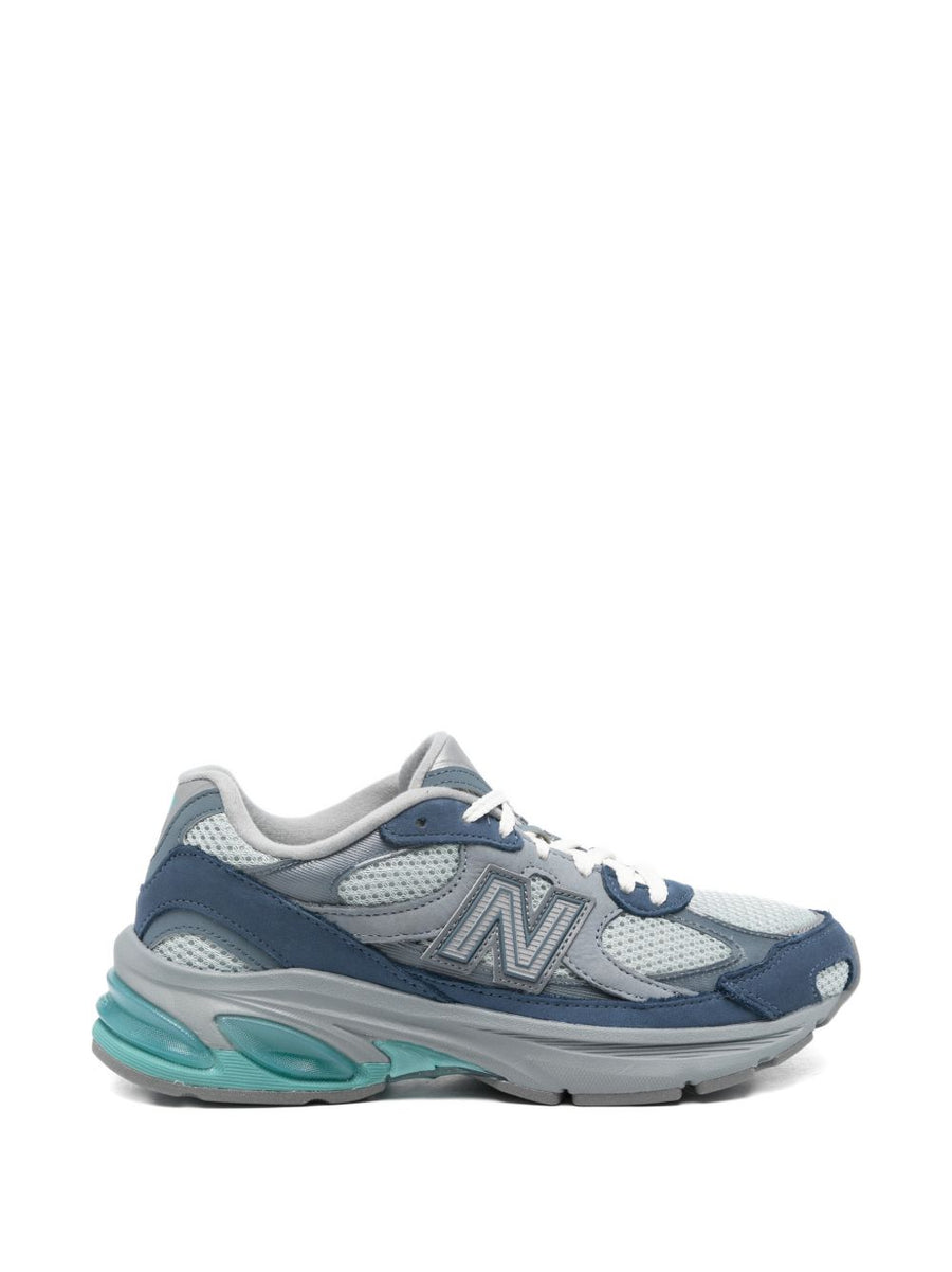 New Balance Sneaker — Navy