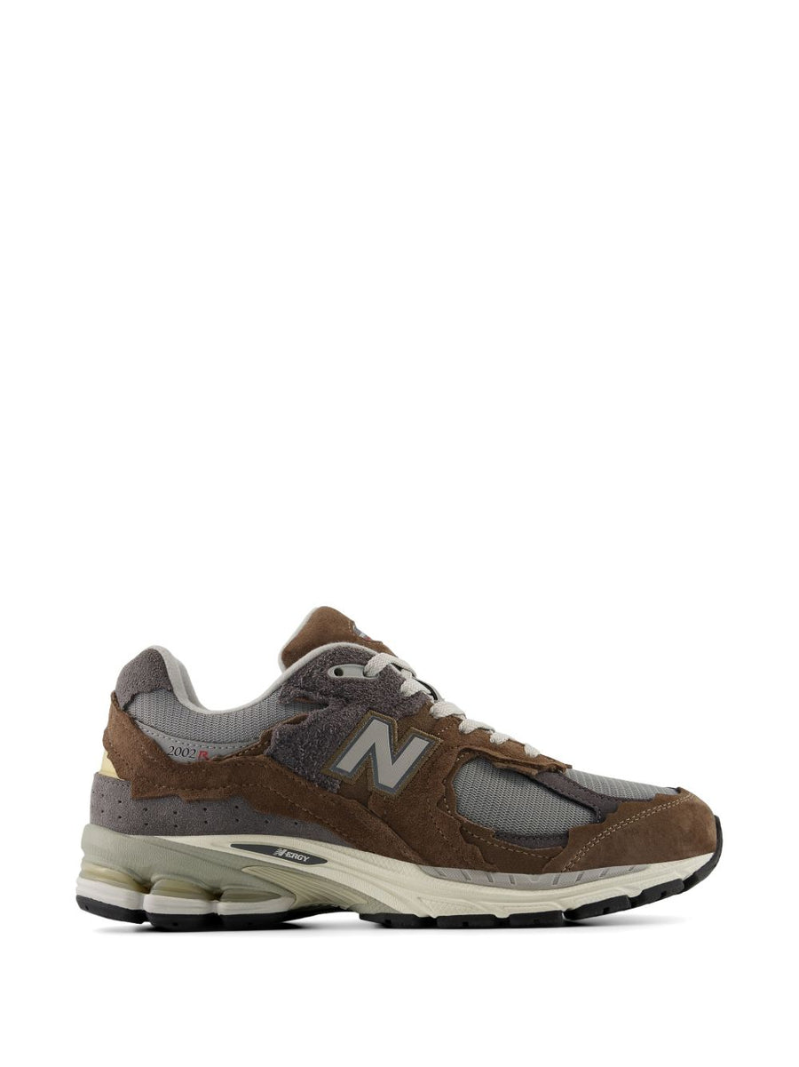 حذاء سنيكرز New Balance 2002D — بني
