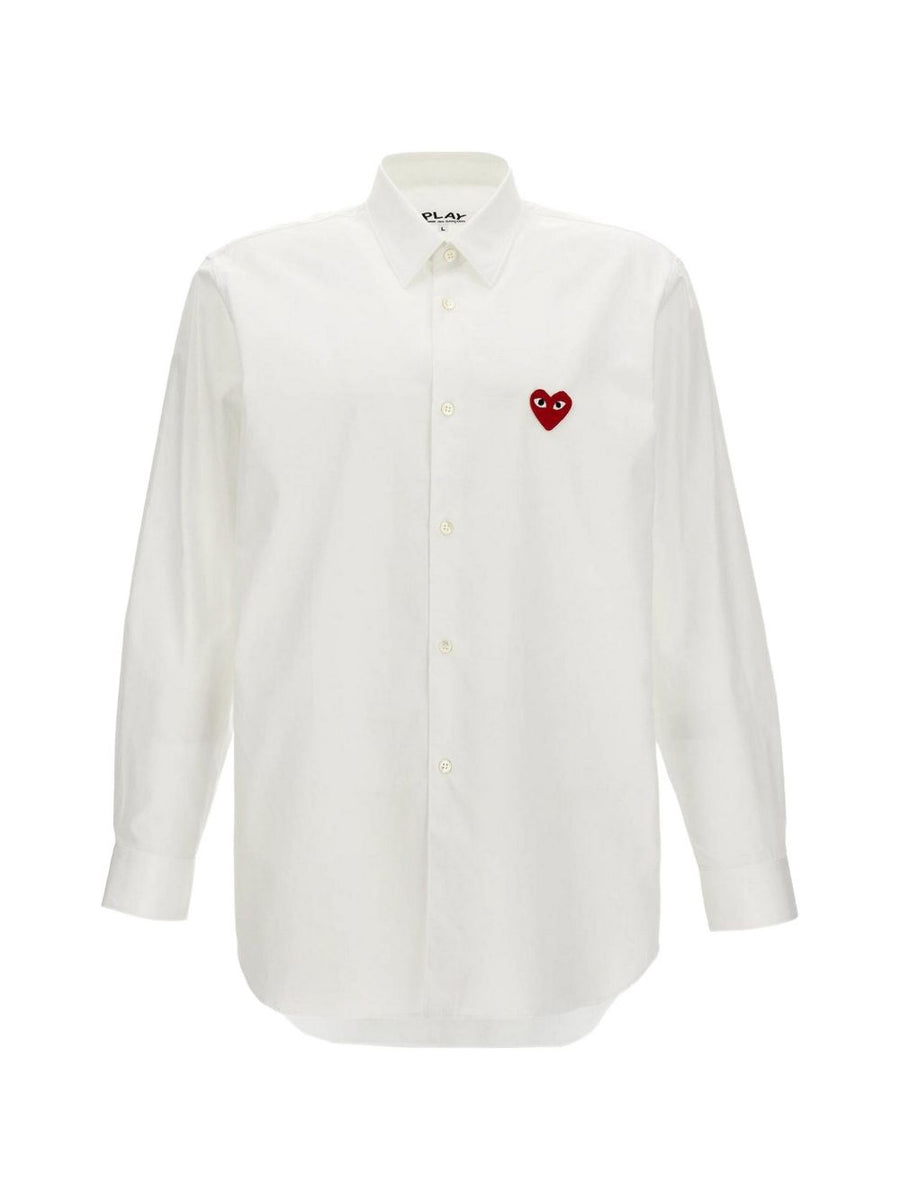 تيشيرت Comme Des Garcons بتصميم قلب أحمر بارز قميص — أبيض