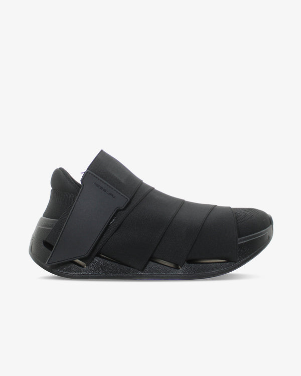 Fessura Italia Neoprene upper sneaker in black