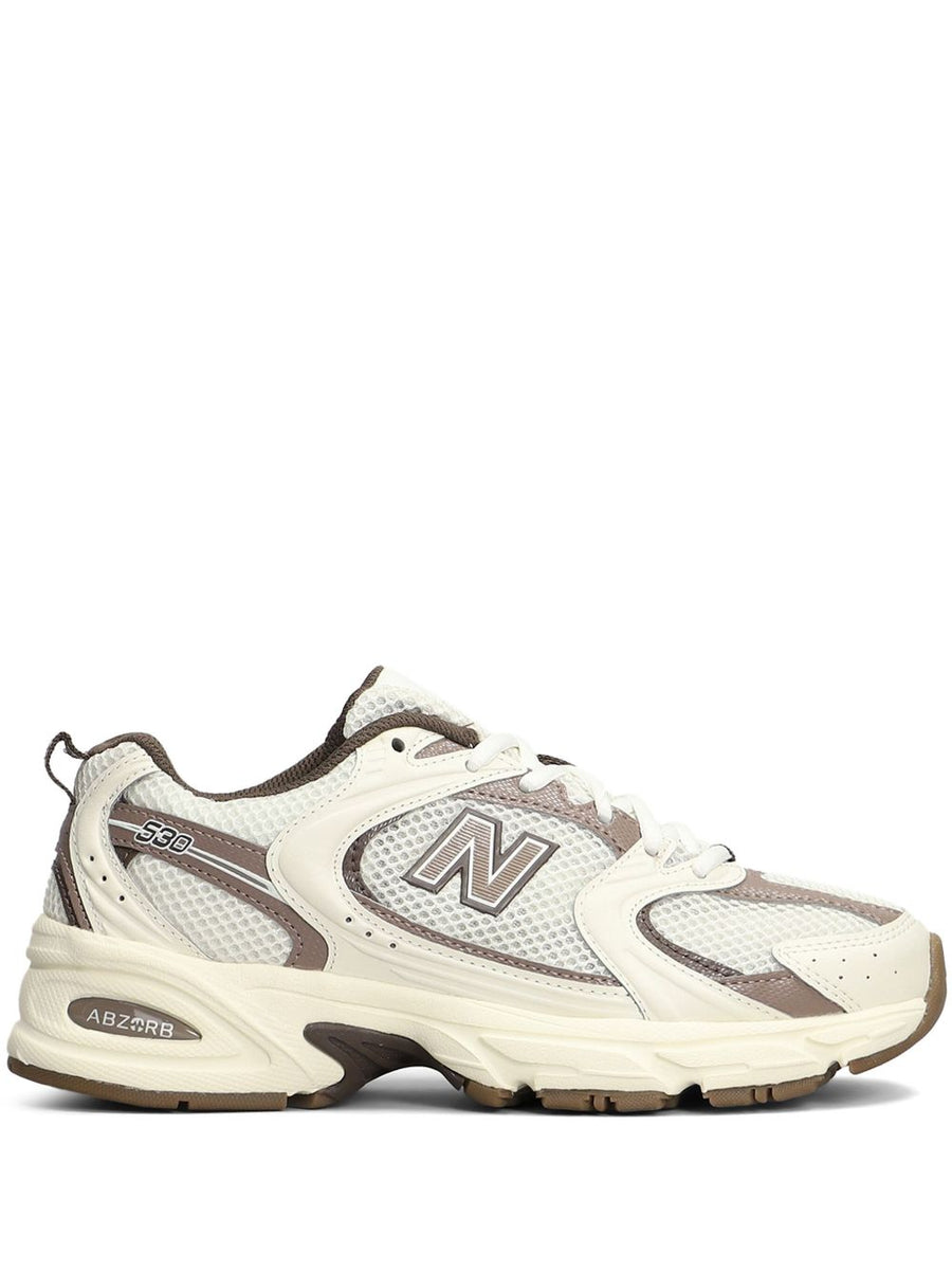 New Balance Sneaker — Cream