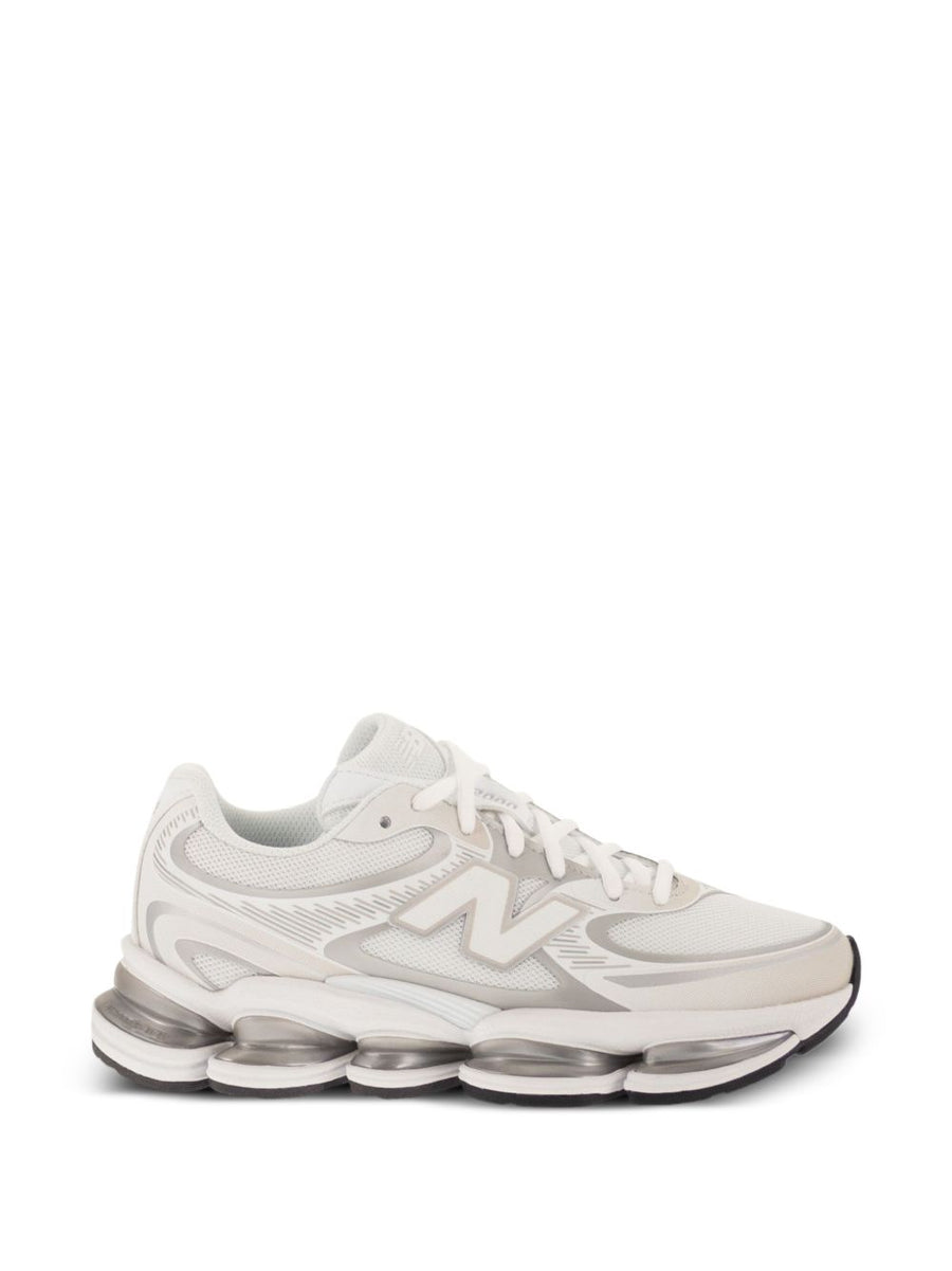 New Balance Sneaker — White
