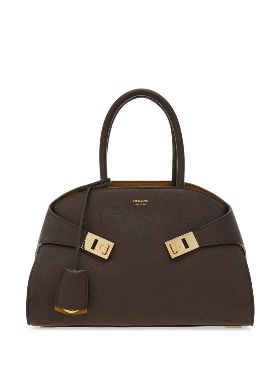 حقيبة Ferragamo كتف — باللون البني