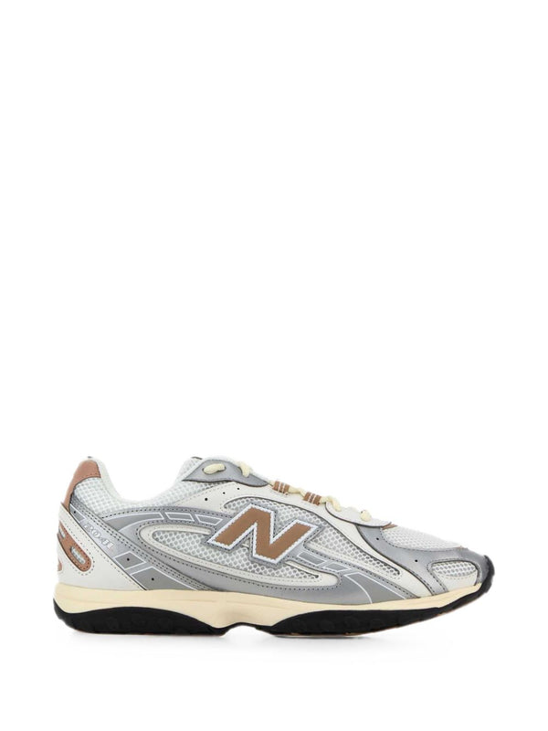 حذاء سنيكرز New Balance 2002R — أبيض