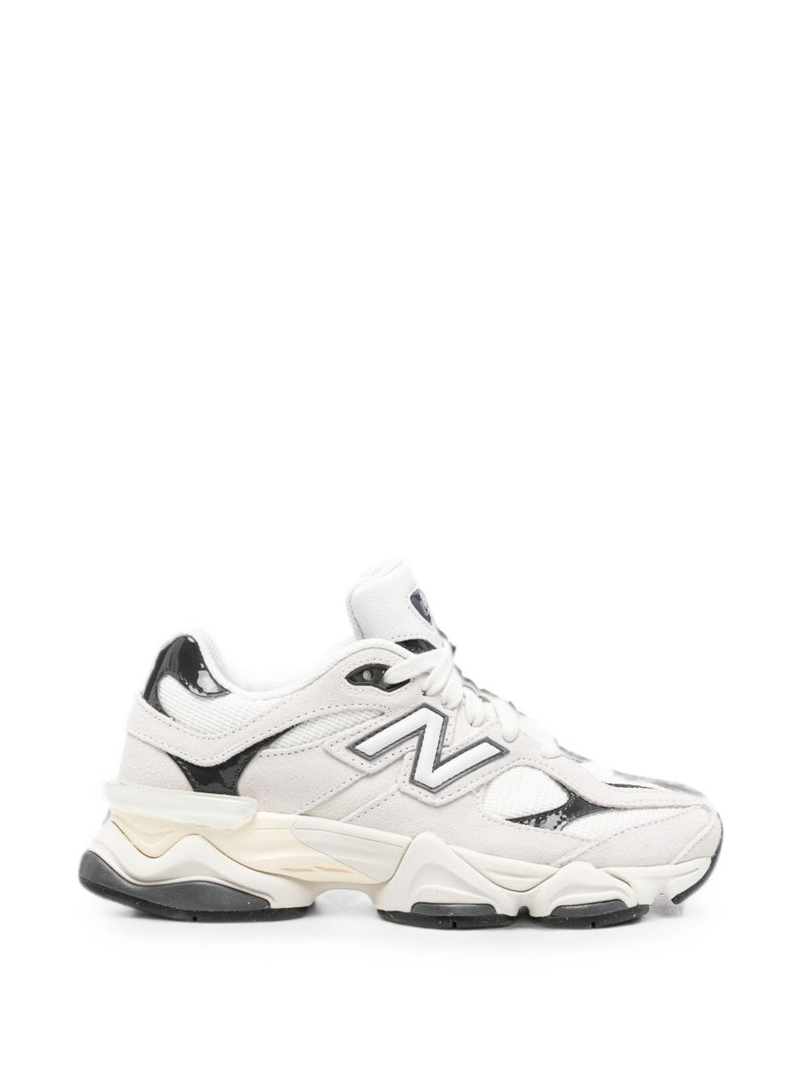 New Balance Sneaker — White