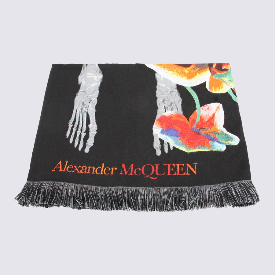 Alexander McQueen 71% Wool scarf in black