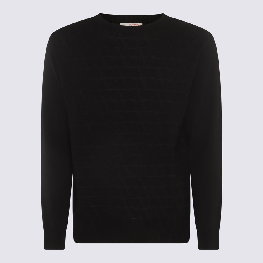 Valentino 100% Wool sweater in black