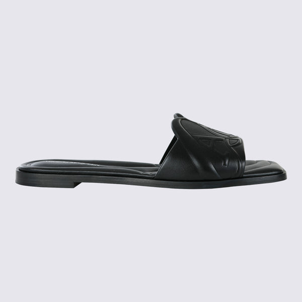 Alexander McQueen Leather flat in black