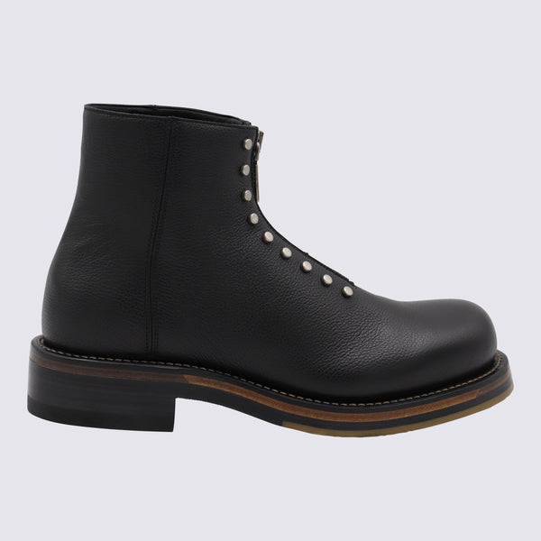 Alexander McQueen Leather boot in black
