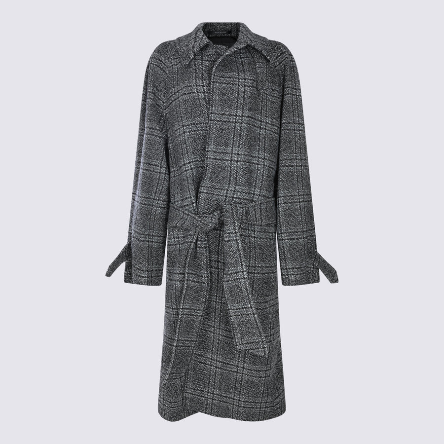 Balenciaga 100% Wool coat in gray