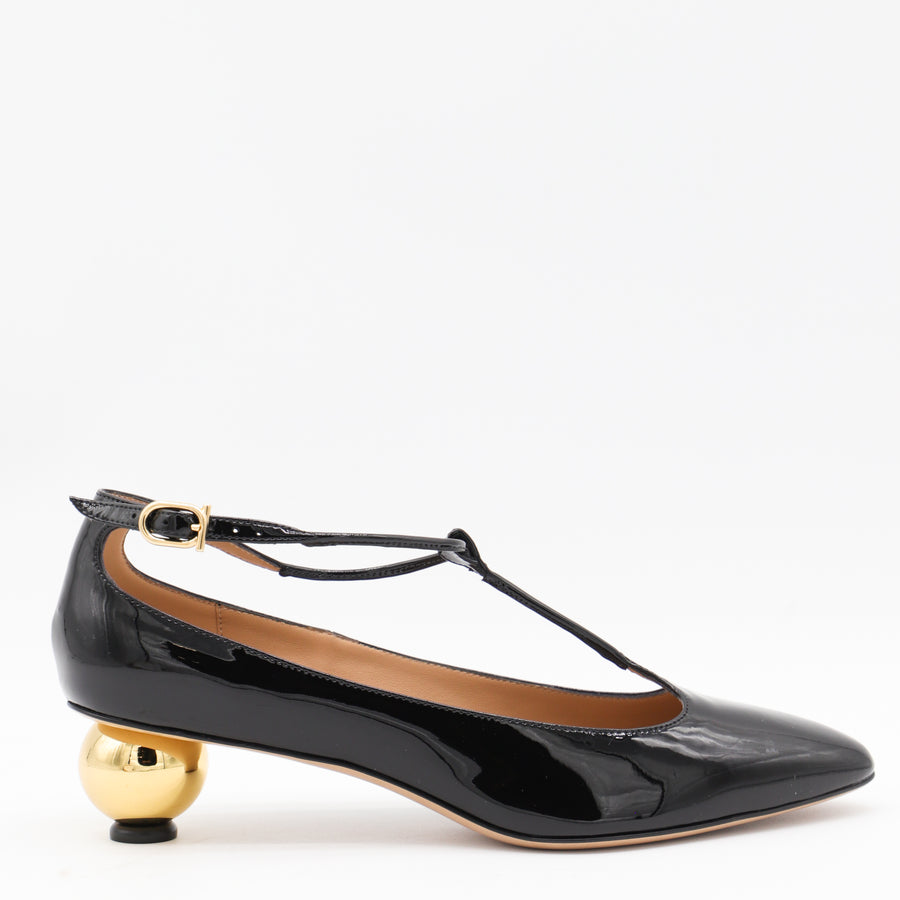 Ferragamo Patent leather upper heel in black