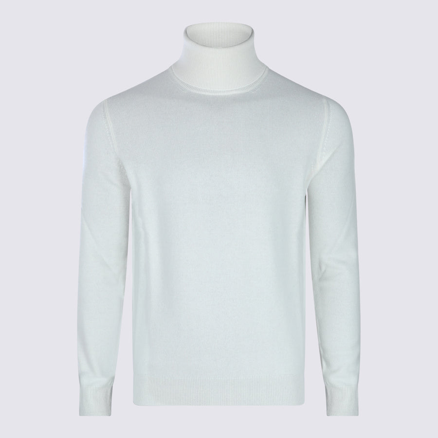 Malo 100% Wool sweater in white