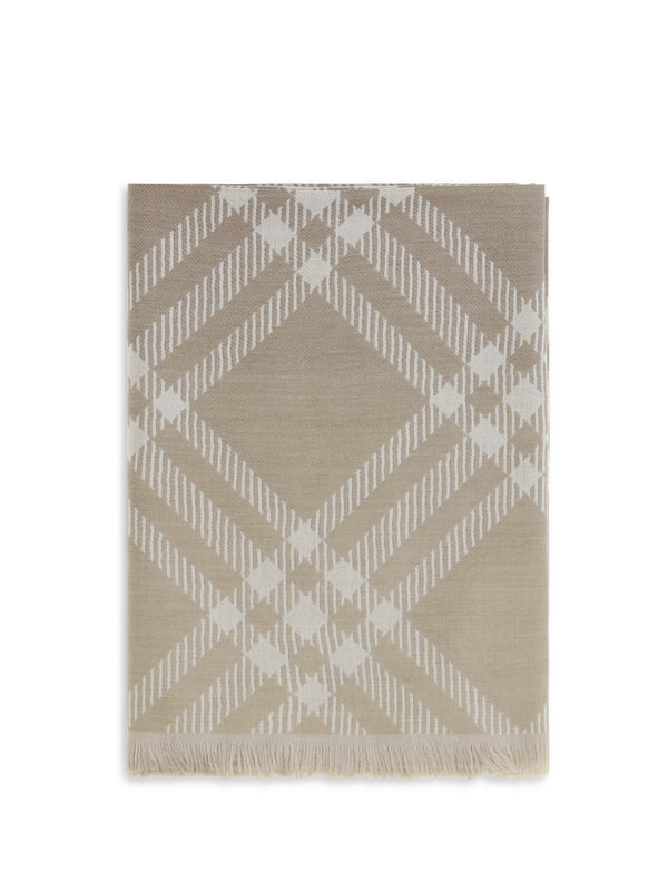 Burberry 70% Wool; 30% Silk scarf in beige