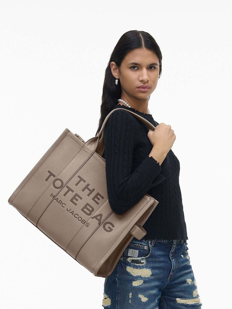 Marc Jacobs 100% Cow Leather tote bag in beige