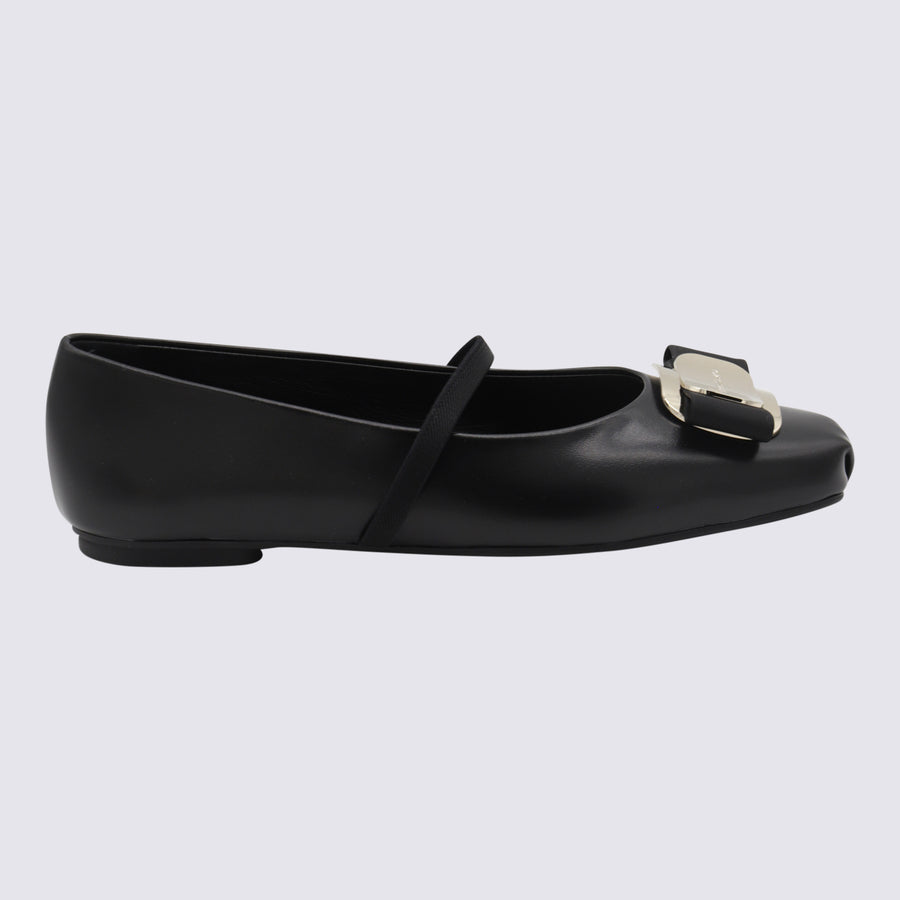 Ferragamo Leather / EL Sole flat in black