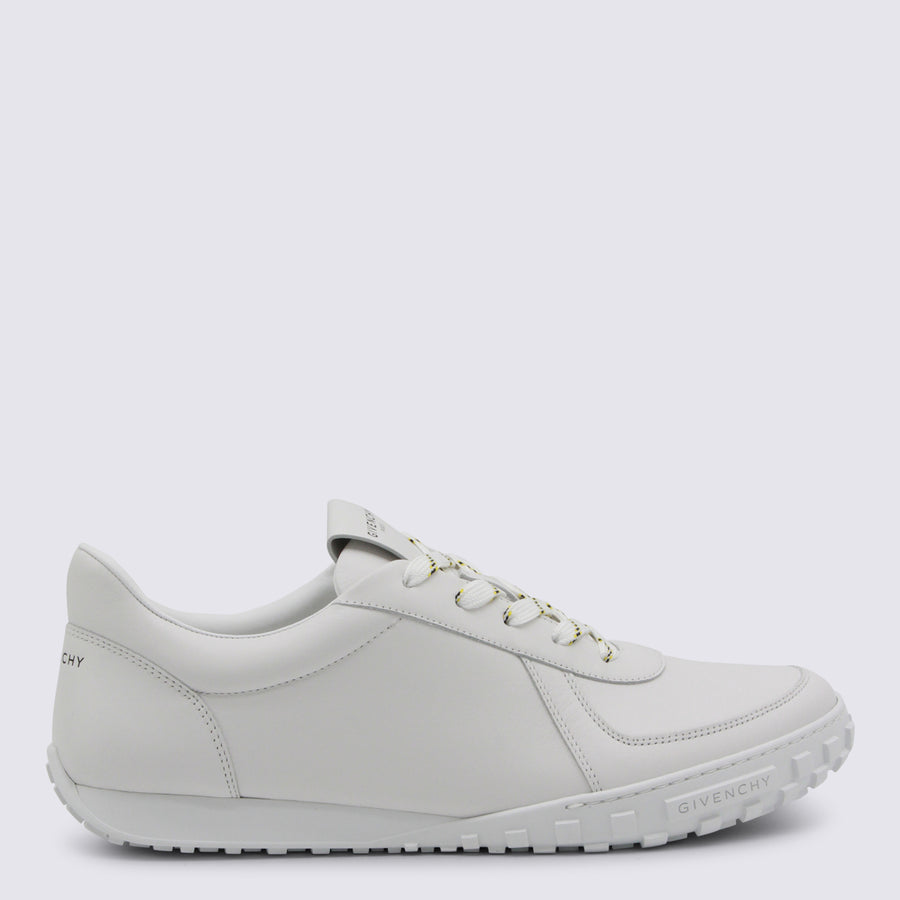 Givenchy 100% leather sneaker in white