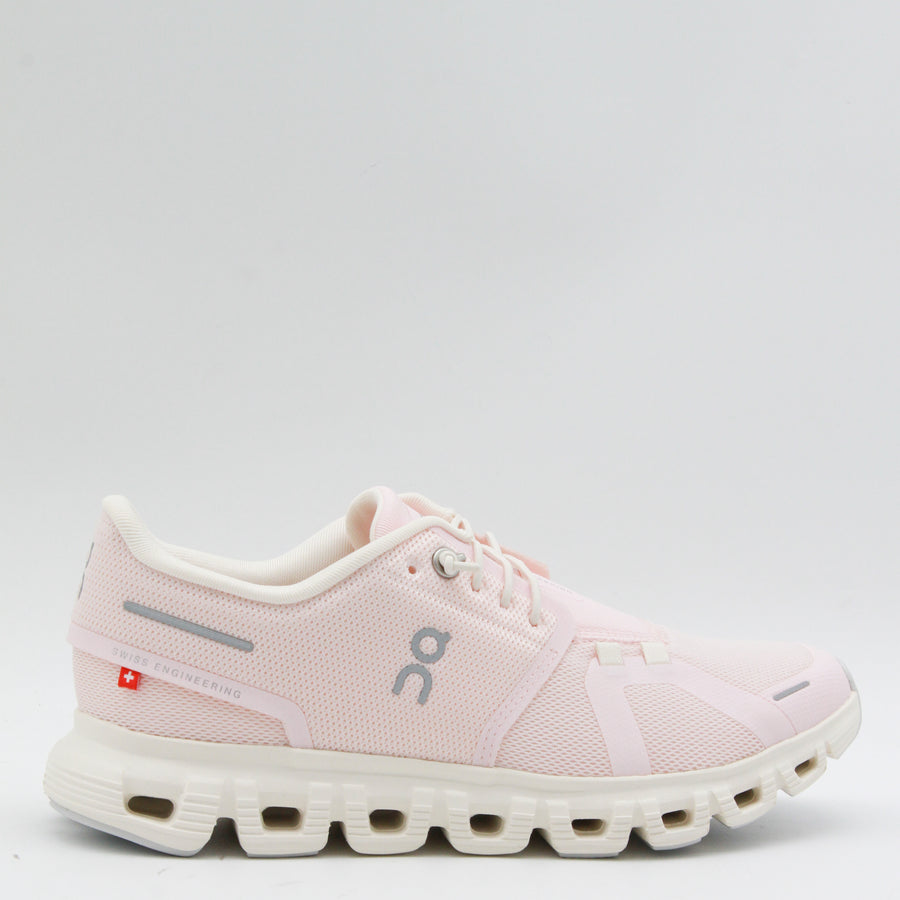 On Mesh sneaker in pink
