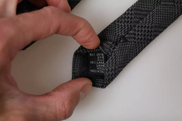 Dolce & Gabbana 100% Silk necktie in gray