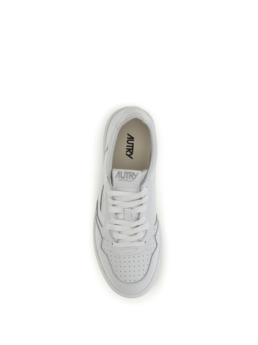 Sneakers Medalist Low White Trainers