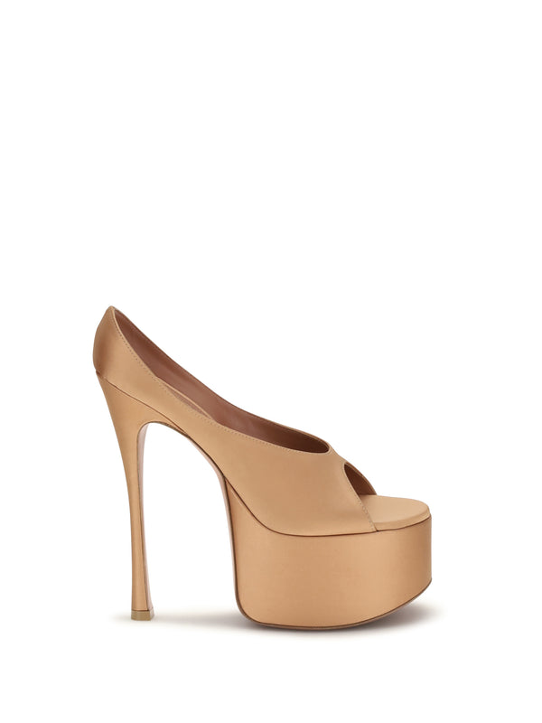 Amina Muaddi Upper: 100% silk; Sole: 90% calf leather; 10% thermoplastic polyurethane pump in beige
