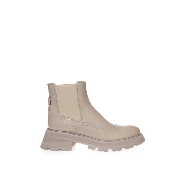 Alexander McQueen 100% Leather boot in beige