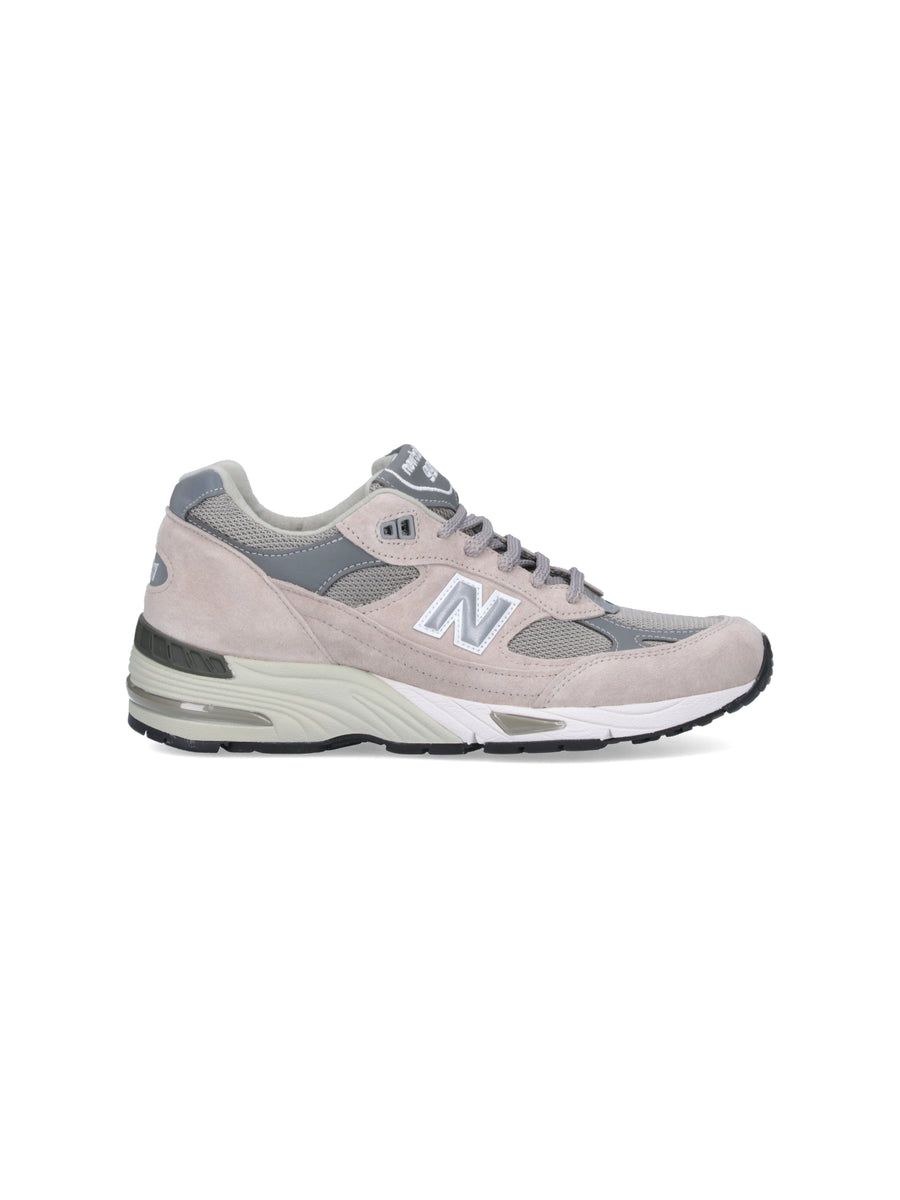 New Balance Suede sneaker in gray