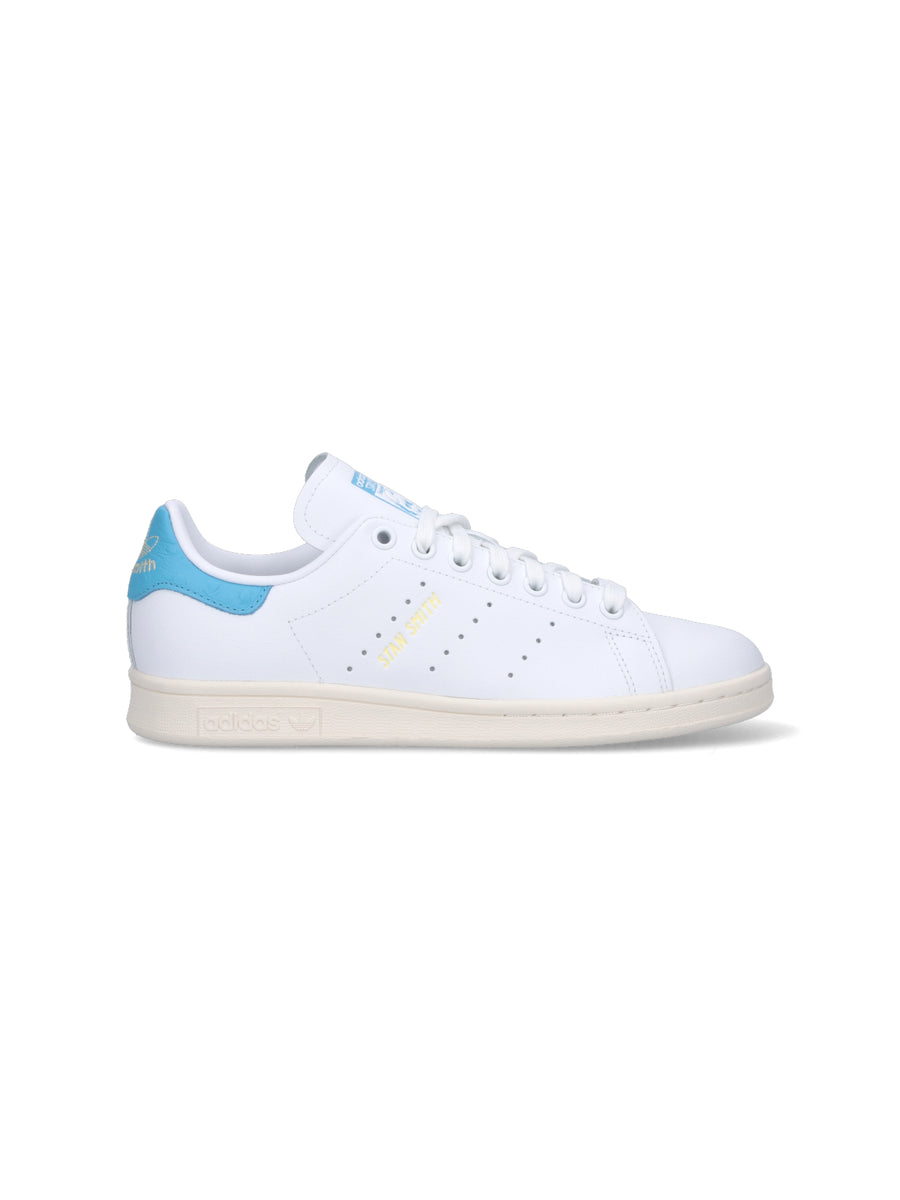 Adidas 100% leather sneaker in white