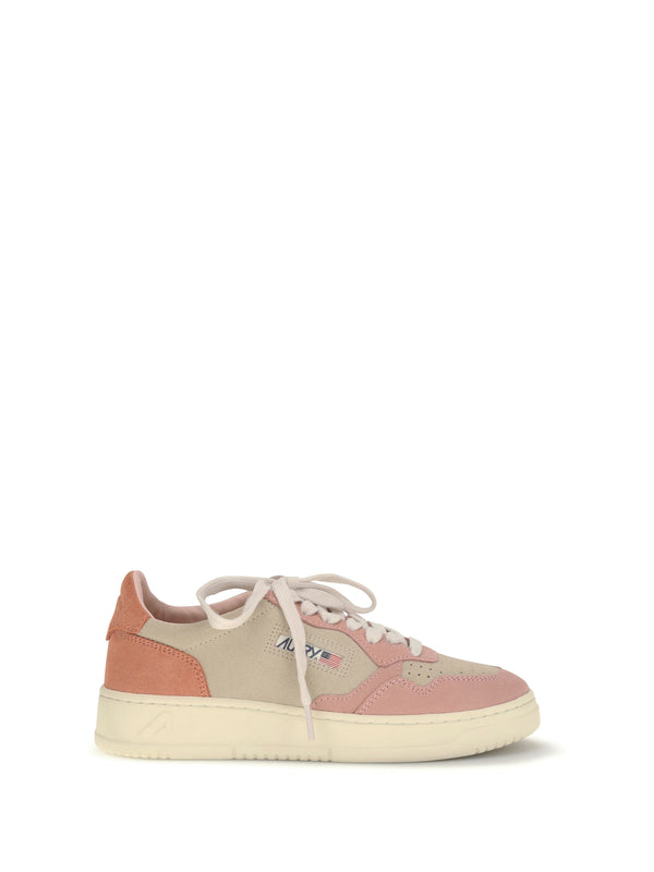Autry Upper: 100% Calf Leather; Sole: 100% Rubber sneaker in pink
