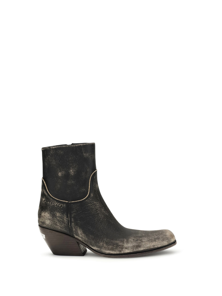 Balenciaga 100% Calf Leather Bos Taurus ankle boot in black