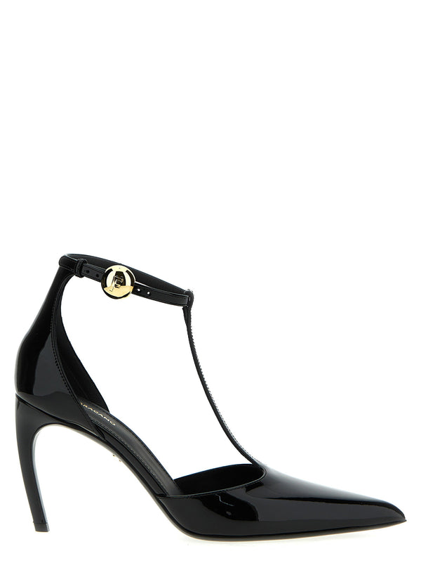 Ferragamo pump in black