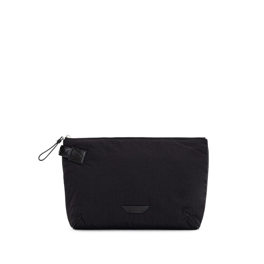 Bottega Veneta Nylon clutch in black