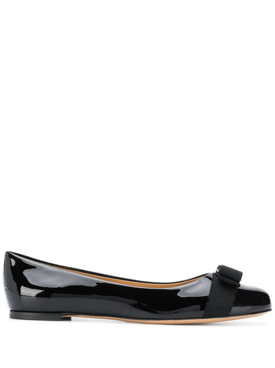 Ferragamo Patent calf leather ballerina flat in black